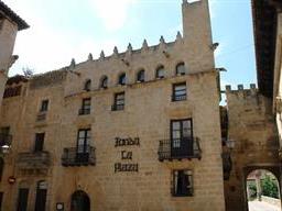 Fonda La Plaza
